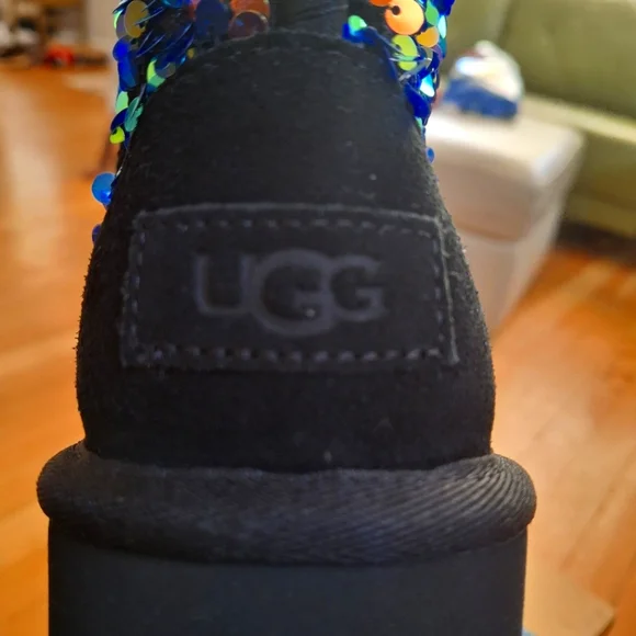 Ugg Australia Classic Stellar Sequin Multicolor Boots Black size 7 NEW - Picture 4 of 5